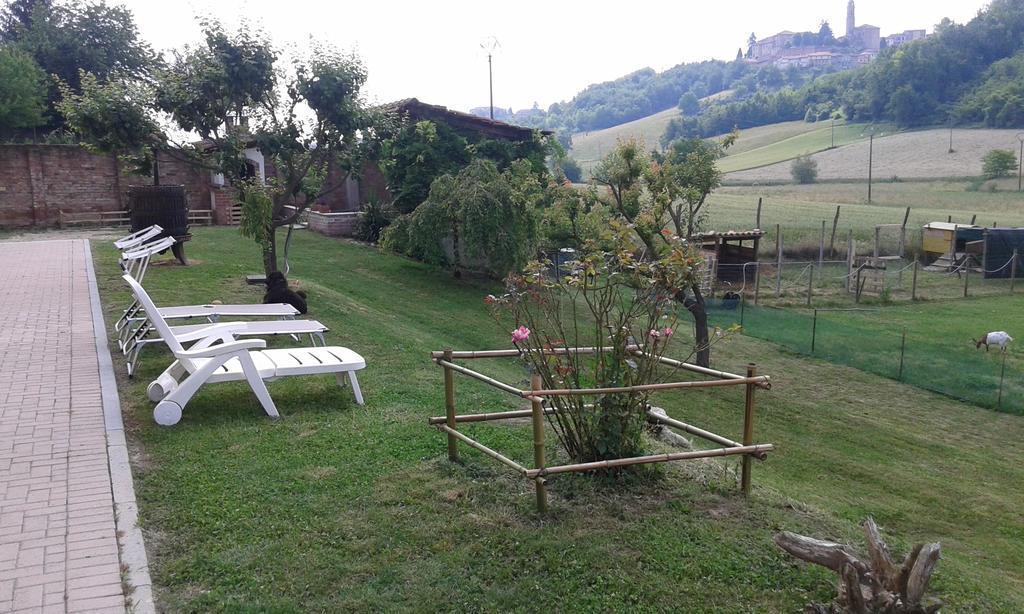 B&B La Coccarda CastellʼAlfero Exterior foto