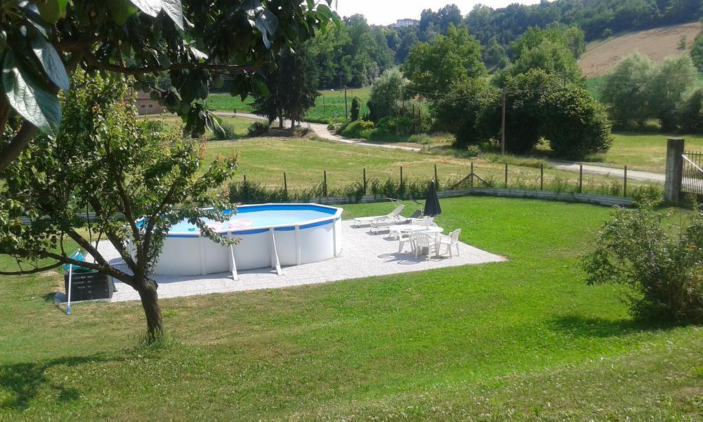 B&B La Coccarda CastellʼAlfero Exterior foto