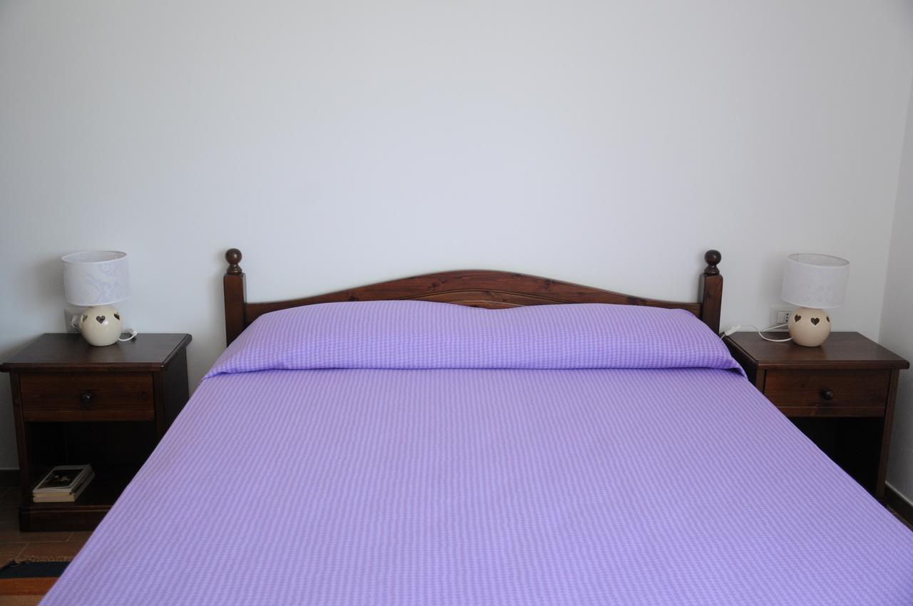 B&B La Coccarda CastellʼAlfero Habitación foto